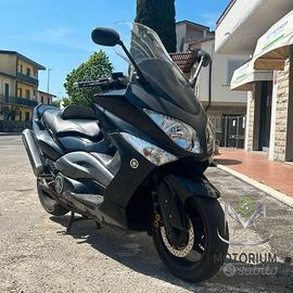 Yamaha T-MAX