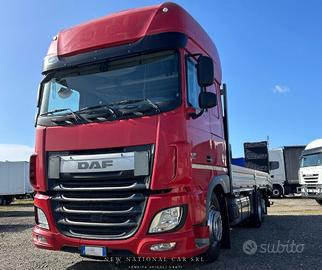 Daf xf440 3assi con pianale nuovo 7,80 m con rampe