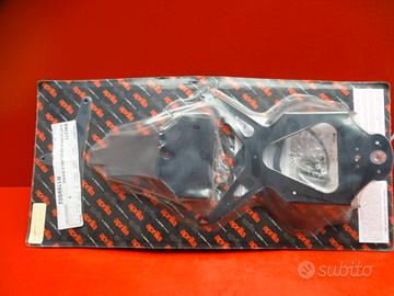 PORTATARGA REGOLABILE APRILIA SHIVER