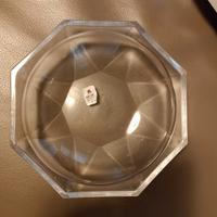 Posacenere o portaoggetti generici