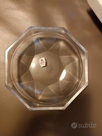 Posacenere o portaoggetti generici