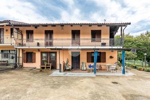CASA SEMINDIPENDENTE A VARISELLA