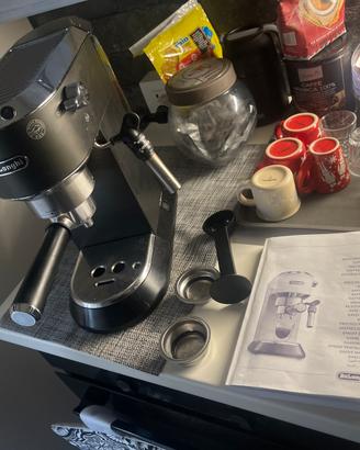 Macchina caffe espresso DE LONGHI