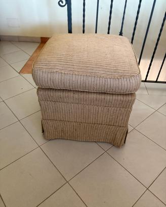 Pouf in stoffa