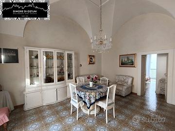 DIMORA CON DOPPIO TERRAZZO e DOPPIO BALCONE