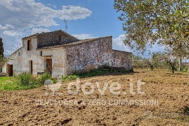 Casa indipendente di 200 m² con più di 5 locali e 