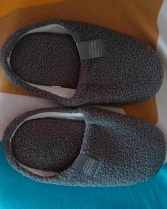 Pantofole morbide da interno taglia 41 