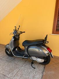Vespa granturismo 200
