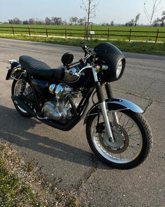 Kawasaki W800 caffè racer