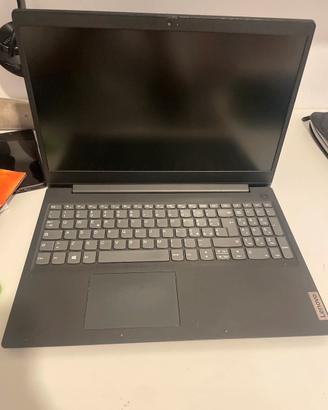Lenovo IdeaPad 3 (Celeron, 4GB RAM, SSD 256GB)