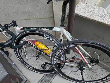 Bici da corsa Bianchi in alluminio – usata