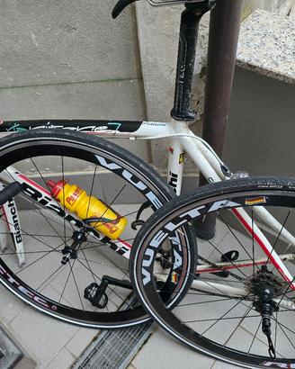 Bici da corsa Bianchi in alluminio – usata