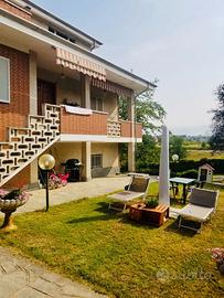 Set da Giardino: 2 Lettini + Ombrellone Grande 3x3