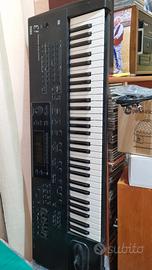 Workstation Korg i3