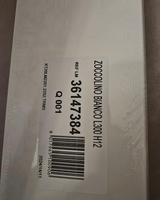 zoccolo cucina  bianco H 12