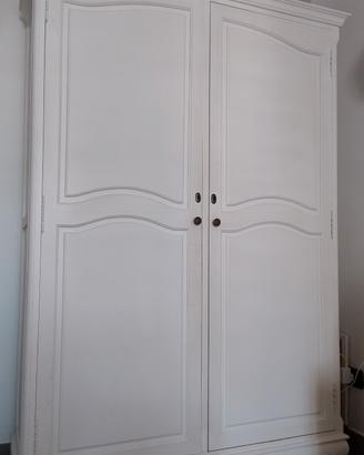armadio bianco shabby a due porte