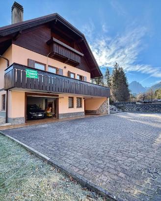 UNICA NEL SUO GENERE: SPLENDIDA CASA INDIPENDEN...