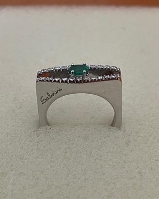Anello Salvini in Oro Bianco, Smeraldo e Brillanti