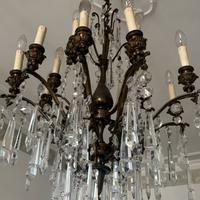 Lampadario in bronzo con cristalli