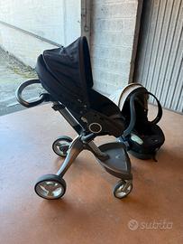 Stokke  explore blu carrozzino