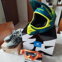 CASCO BLUEGRASS, MASCHERINA O'NEAL, SCARPE ION 