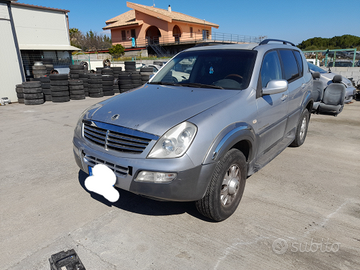 Ssangyong Rexton 2.7 td 05 automatico RICAMBI