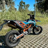 Ktm 690 smc-r