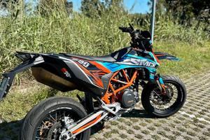 Ktm 690 smc-r