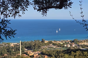 Due matrimoniali con vista mare a Costa