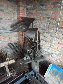 Aratro Ugo moro mono vomere meccanico