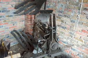 Aratro Ugo moro mono vomere meccanico