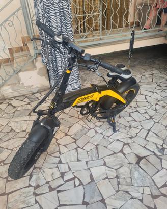 Bici elettrica scrambler ducati e-bike pieghevole 
