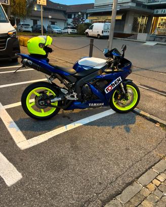 R1 yamaha