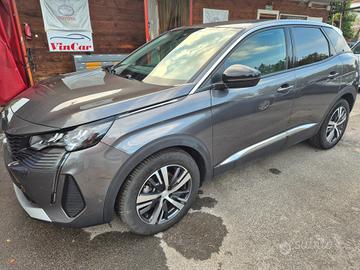 Peugeot 3008 BlueHDi 130 S&S EAT8 Allure