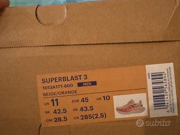 Asics Superblast running