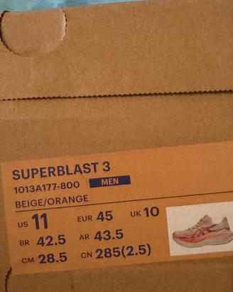 Asics Superblast running