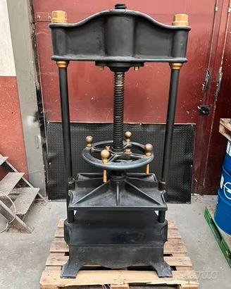 Vecchia Pressa Tipografica in ghisa antichità