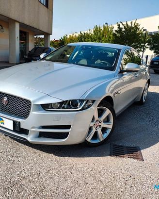 Jaguar XE Berlina XE 2.0d Prestige awd 180cv auto