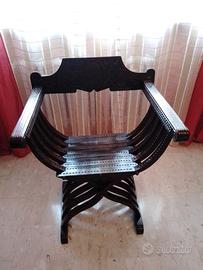 Due sedie Savonarole inizi 900 restaurate