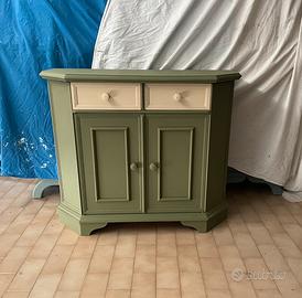 Credenza in stile Shabby