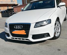 AUDI A4 4ª serie - 2011