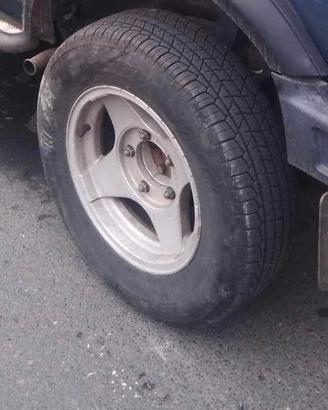 Cerchi e gomme suzuki samurai
