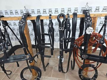 FINIMENTO PARIGLIA CON PASSANTE BOX CUOIO INCISO