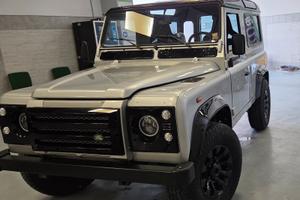 LAND ROVER DEFENDER 90TD5
