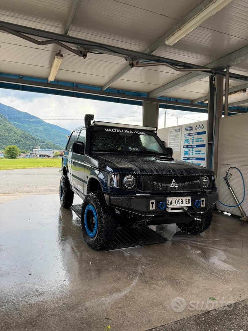 Mitsubishi Pajero 1996 photo 2