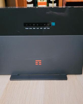 Modem Tim Hub + PLUS MODELLO ZTE ROUTER WIFI