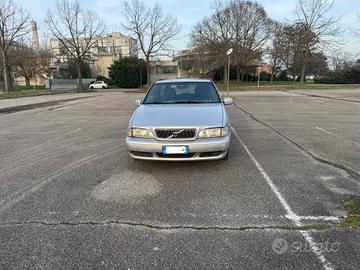 Volvo V70/XC70 V70 2.3i turbo 20V cat T5