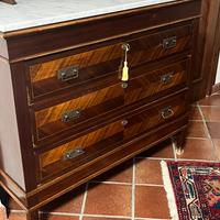 Cassettiera con lastra di marmo + specchiera