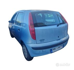 Ricambi usati Fiat Punto 1.2 benzina del 2002; 188