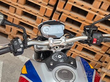 HONDA CB 1000 R